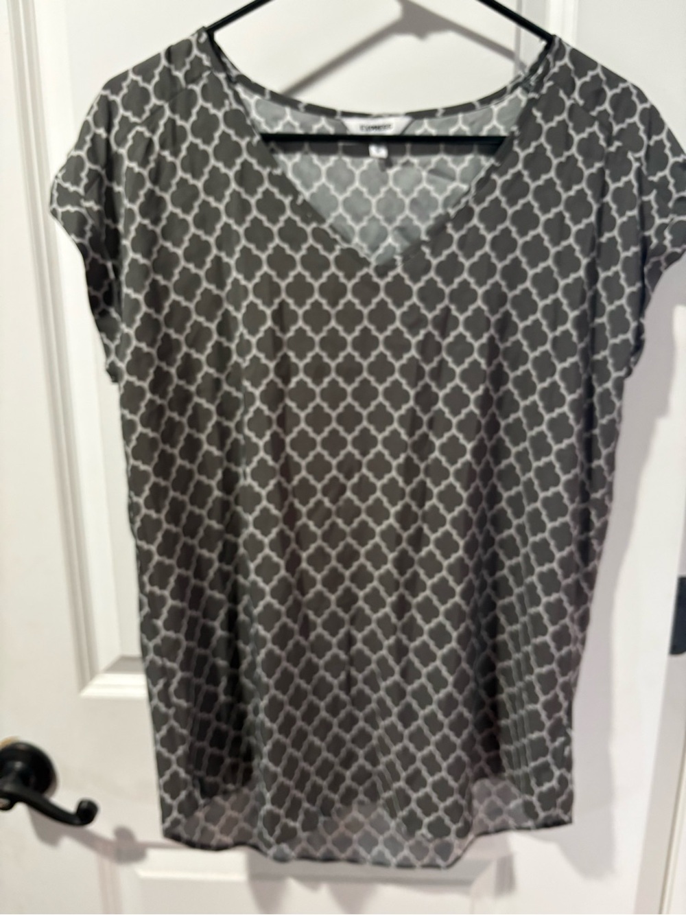 Express Gray Short-Sleeve V-Neck Patterned Top